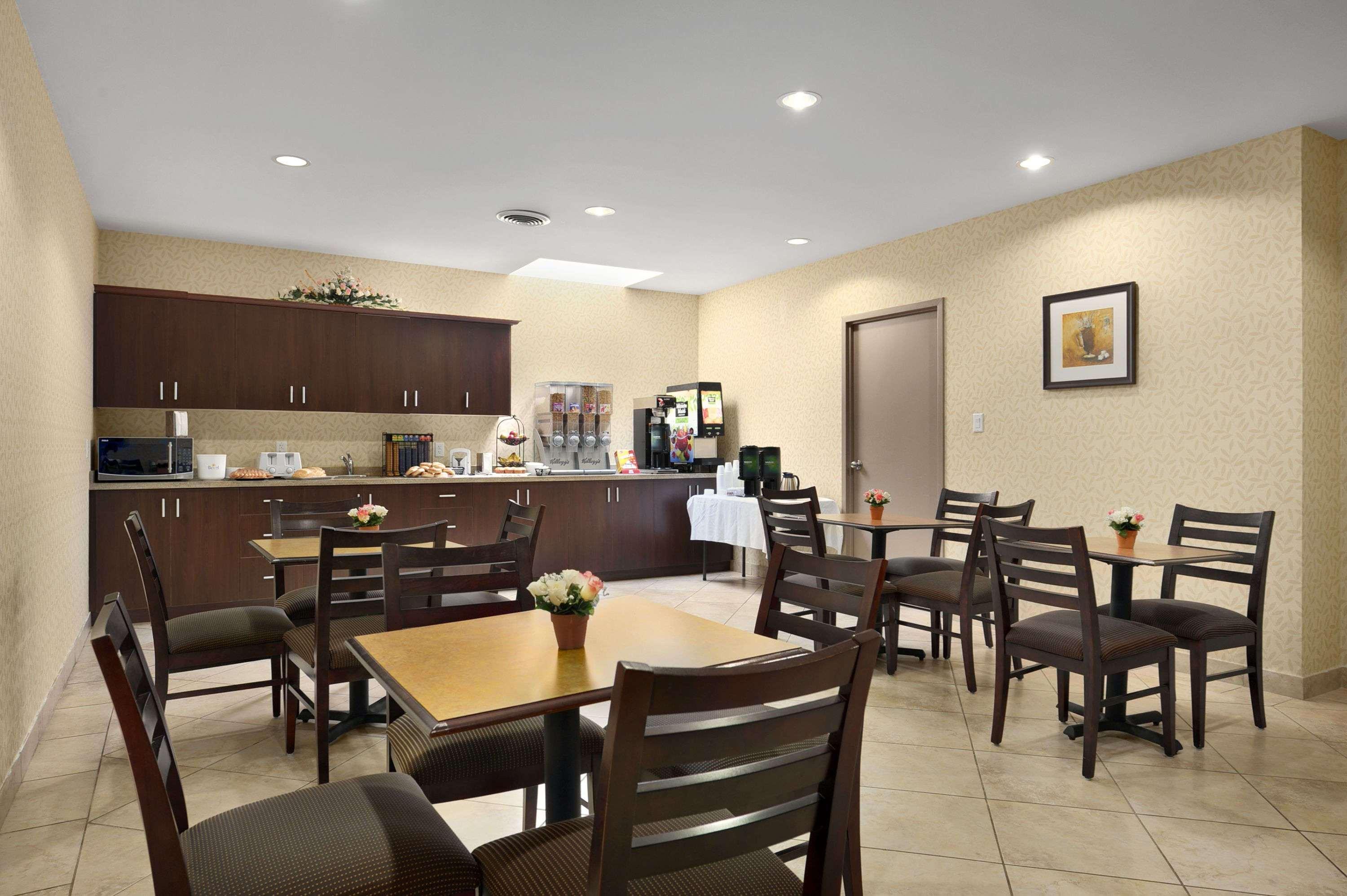 Days Inn By Wyndham Brampton Restaurant bilde
