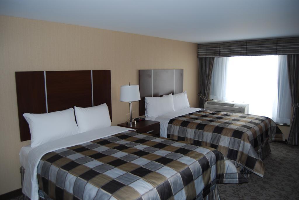 Days Inn By Wyndham Brampton Eksteriør bilde