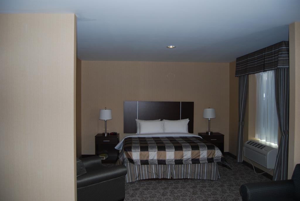 Days Inn By Wyndham Brampton Eksteriør bilde